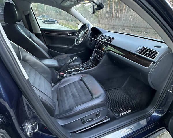 Синий Фольксваген Пассат, объемом двигателя 1.8 л и пробегом 221 тыс. км за 11200 $, фото 14 на Automoto.ua