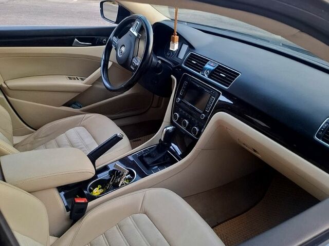 Синий Фольксваген Пассат, объемом двигателя 2 л и пробегом 179 тыс. км за 12000 $, фото 1 на Automoto.ua