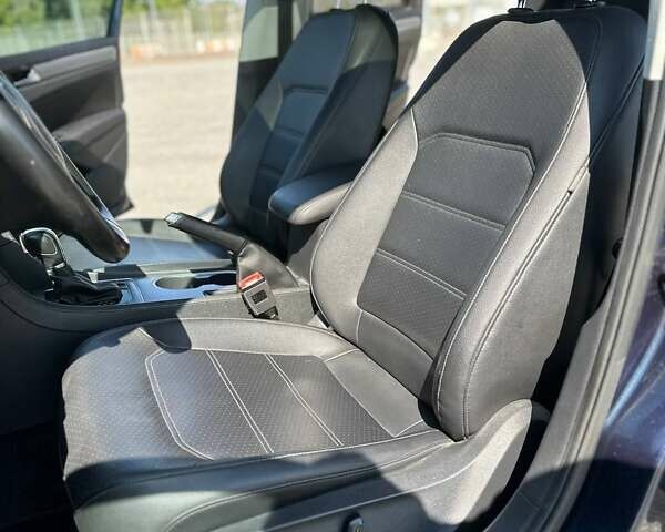 Синий Фольксваген Пассат, объемом двигателя 2 л и пробегом 195 тыс. км за 11500 $, фото 25 на Automoto.ua