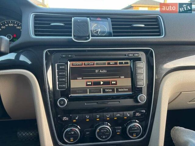 Синий Фольксваген Пассат, объемом двигателя 2 л и пробегом 223 тыс. км за 11500 $, фото 10 на Automoto.ua