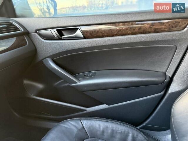 Синий Фольксваген Пассат, объемом двигателя 2 л и пробегом 255 тыс. км за 12650 $, фото 28 на Automoto.ua