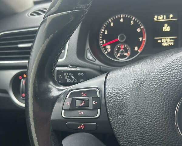 Синий Фольксваген Пассат, объемом двигателя 1.8 л и пробегом 240 тыс. км за 8600 $, фото 16 на Automoto.ua