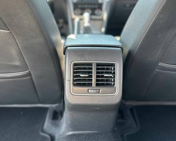 Синий Фольксваген Пассат, объемом двигателя 2 л и пробегом 195 тыс. км за 11500 $, фото 33 на Automoto.ua