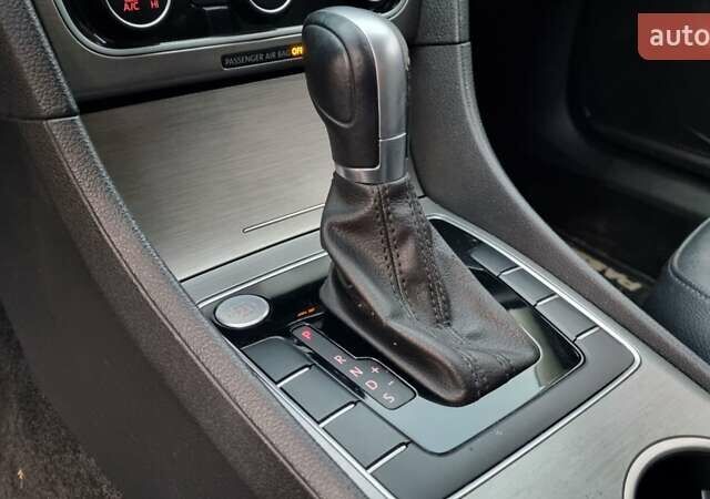 Синій Фольксваген Пассат, об'ємом двигуна 1.8 л та пробігом 197 тис. км за 10500 $, фото 3 на Automoto.ua