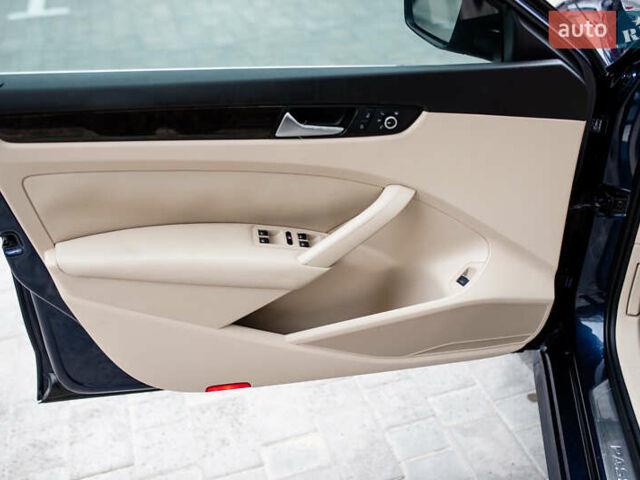 Синій Фольксваген Пассат, об'ємом двигуна 1.97 л та пробігом 253 тис. км за 11300 $, фото 17 на Automoto.ua