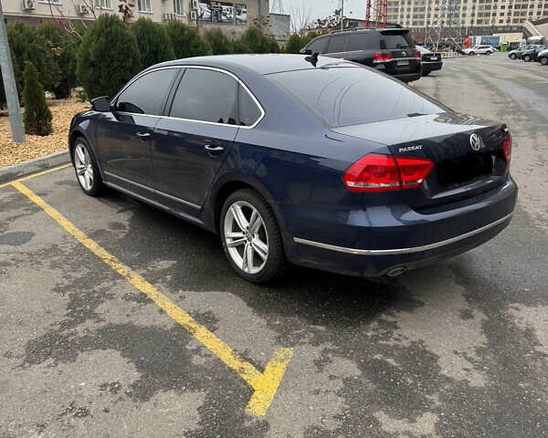Синий Фольксваген Пассат, объемом двигателя 1.97 л и пробегом 206 тыс. км за 12500 $, фото 7 на Automoto.ua