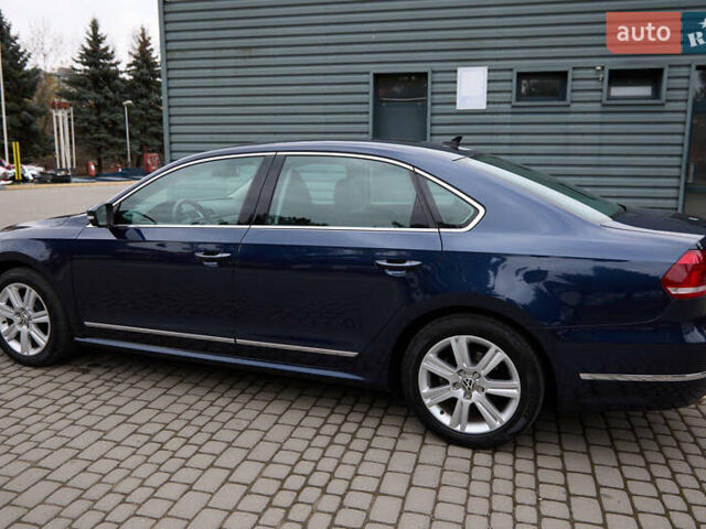 Синій Фольксваген Пассат, об'ємом двигуна 2 л та пробігом 207 тис. км за 11900 $, фото 19 на Automoto.ua