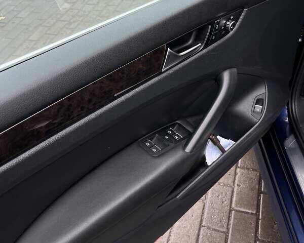 Синий Фольксваген Пассат, объемом двигателя 1.97 л и пробегом 188 тыс. км за 12000 $, фото 5 на Automoto.ua