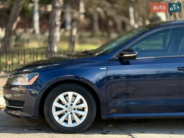 Синій Фольксваген Пассат, об'ємом двигуна 1.8 л та пробігом 222 тис. км за 10999 $, фото 3 на Automoto.ua