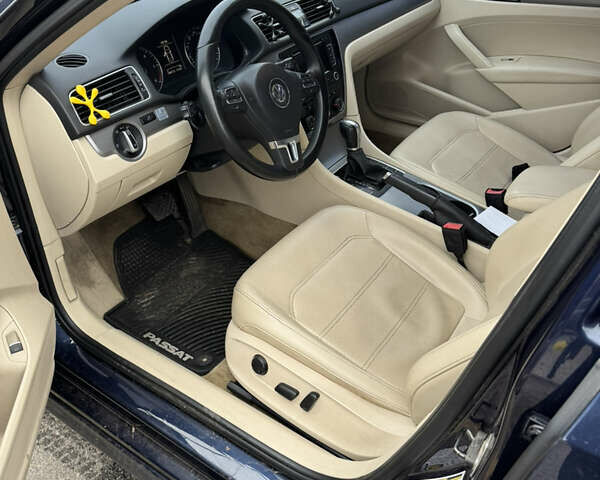 Синий Фольксваген Пассат, объемом двигателя 1.97 л и пробегом 206 тыс. км за 12500 $, фото 9 на Automoto.ua