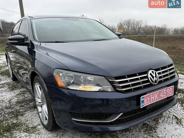 Синій Фольксваген Пассат, об'ємом двигуна 2 л та пробігом 220 тис. км за 11999 $, фото 7 на Automoto.ua
