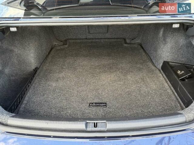 Синий Фольксваген Пассат, объемом двигателя 2 л и пробегом 255 тыс. км за 12650 $, фото 36 на Automoto.ua