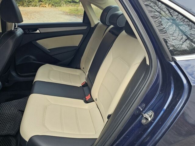 Синий Фольксваген Пассат, объемом двигателя 2 л и пробегом 126 тыс. км за 11600 $, фото 6 на Automoto.ua