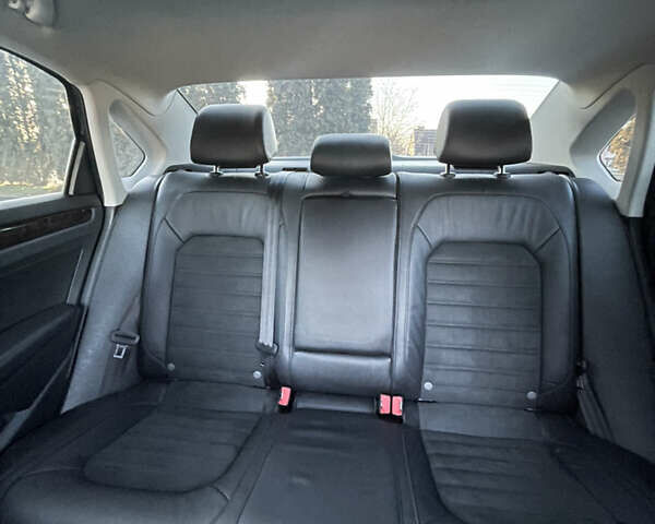 Синий Фольксваген Пассат, объемом двигателя 2 л и пробегом 231 тыс. км за 13500 $, фото 20 на Automoto.ua