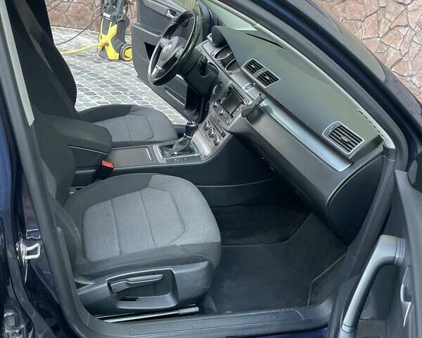 Синій Фольксваген Пассат, об'ємом двигуна 1.97 л та пробігом 206 тис. км за 12500 $, фото 9 на Automoto.ua