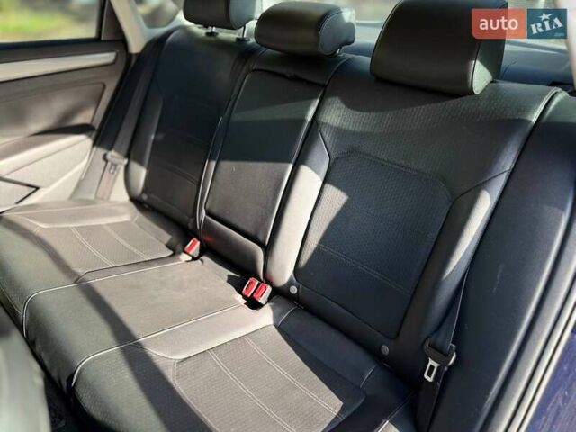 Синій Фольксваген Пассат, об'ємом двигуна 1.8 л та пробігом 222 тис. км за 10999 $, фото 16 на Automoto.ua