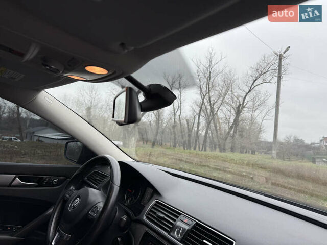 Синій Фольксваген Пассат, об'ємом двигуна 2 л та пробігом 220 тис. км за 11999 $, фото 24 на Automoto.ua