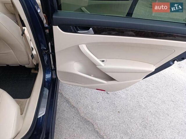 Синій Фольксваген Пассат, об'ємом двигуна 1.8 л та пробігом 160 тис. км за 12300 $, фото 12 на Automoto.ua