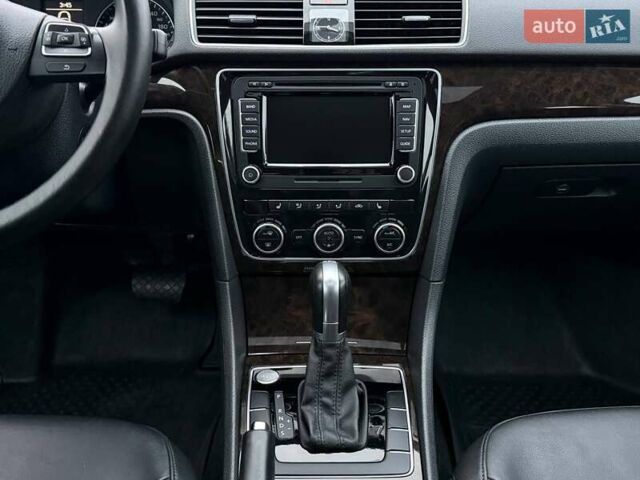 Синій Фольксваген Пассат, об'ємом двигуна 2 л та пробігом 172 тис. км за 12900 $, фото 31 на Automoto.ua