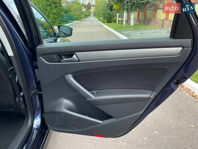 Синий Фольксваген Пассат, объемом двигателя 1.8 л и пробегом 163 тыс. км за 8500 $, фото 15 на Automoto.ua