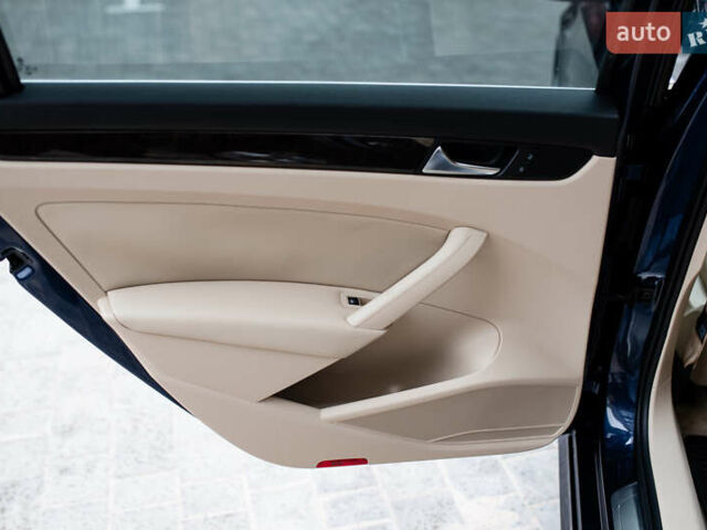 Синій Фольксваген Пассат, об'ємом двигуна 1.97 л та пробігом 253 тис. км за 11300 $, фото 22 на Automoto.ua