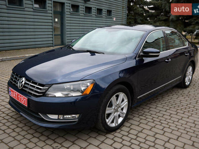Синій Фольксваген Пассат, об'ємом двигуна 2 л та пробігом 207 тис. км за 11900 $, фото 2 на Automoto.ua