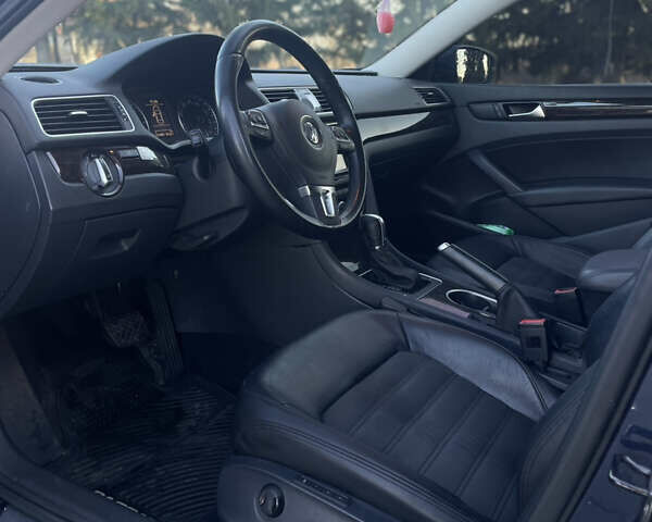 Синий Фольксваген Пассат, объемом двигателя 2 л и пробегом 231 тыс. км за 13500 $, фото 16 на Automoto.ua