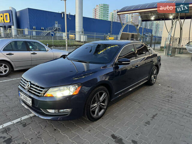 Синий Фольксваген Пассат, объемом двигателя 1.97 л и пробегом 206 тыс. км за 12500 $, фото 4 на Automoto.ua