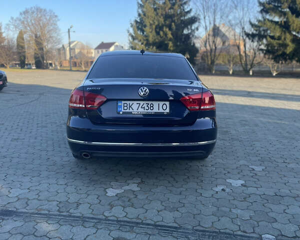 Синий Фольксваген Пассат, объемом двигателя 2 л и пробегом 231 тыс. км за 13500 $, фото 4 на Automoto.ua