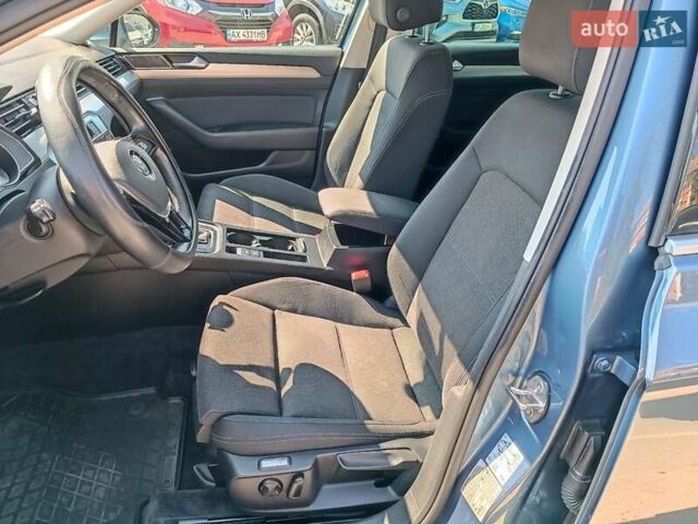 Синій Фольксваген Пассат, об'ємом двигуна 1.4 л та пробігом 96 тис. км за 17440 $, фото 22 на Automoto.ua