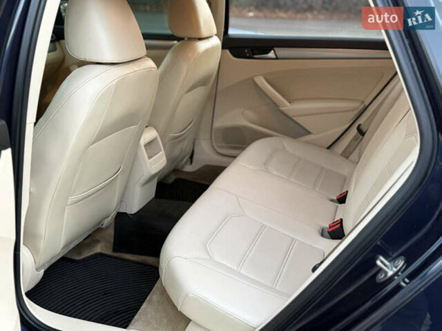 Синій Фольксваген Пассат, об'ємом двигуна 1.8 л та пробігом 215 тис. км за 9700 $, фото 11 на Automoto.ua