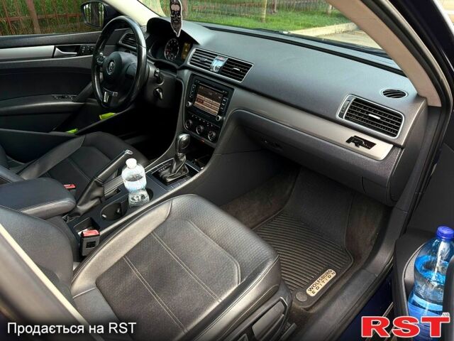 Синий Фольксваген Пассат, объемом двигателя 1.8 л и пробегом 170 тыс. км за 10400 $, фото 7 на Automoto.ua