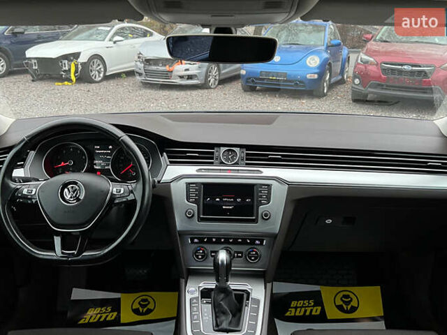 Синий Фольксваген Пассат, объемом двигателя 1.8 л и пробегом 149 тыс. км за 14500 $, фото 10 на Automoto.ua