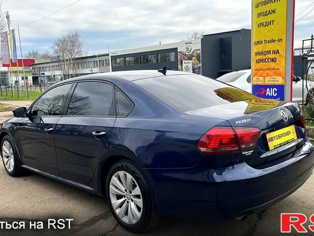 Синий Фольксваген Пассат, объемом двигателя 1.8 л и пробегом 239 тыс. км за 9700 $, фото 5 на Automoto.ua