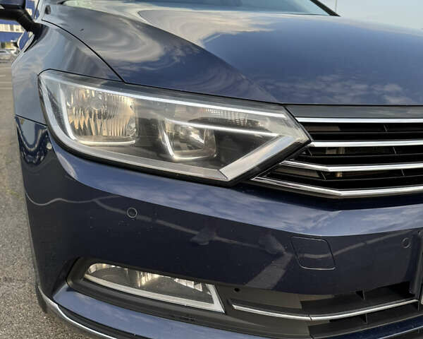 Синий Фольксваген Пассат, объемом двигателя 1.97 л и пробегом 266 тыс. км за 14700 $, фото 11 на Automoto.ua