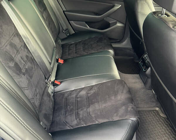 Синий Фольксваген Пассат, объемом двигателя 1.97 л и пробегом 266 тыс. км за 14700 $, фото 22 на Automoto.ua