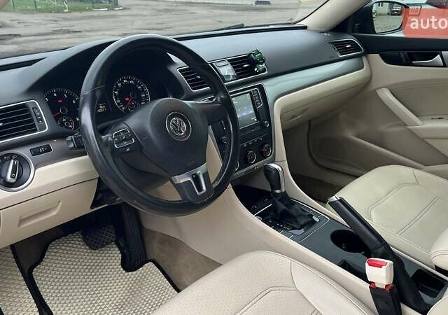 Синий Фольксваген Пассат, объемом двигателя 1.8 л и пробегом 150 тыс. км за 9700 $, фото 7 на Automoto.ua