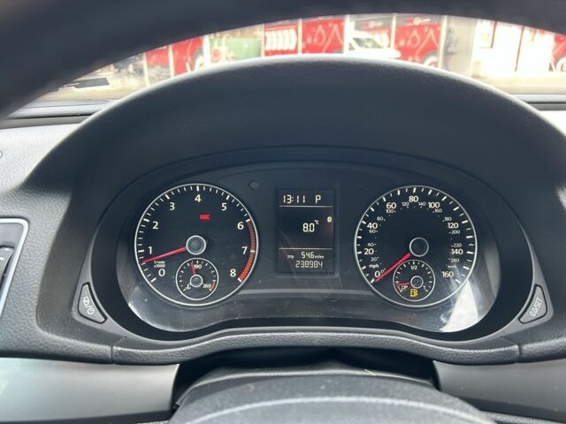 Синий Фольксваген Пассат, объемом двигателя 1.8 л и пробегом 238 тыс. км за 8000 $, фото 7 на Automoto.ua