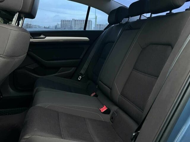 Синий Фольксваген Пассат, объемом двигателя 1.8 л и пробегом 149 тыс. км за 345 $, фото 18 на Automoto.ua