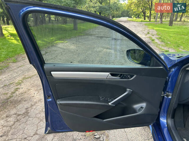 Синій Фольксваген Пассат, об'ємом двигуна 1.8 л та пробігом 112 тис. км за 12400 $, фото 21 на Automoto.ua