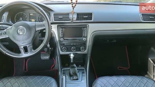 Синий Фольксваген Пассат, объемом двигателя 1.8 л и пробегом 267 тыс. км за 9500 $, фото 2 на Automoto.ua