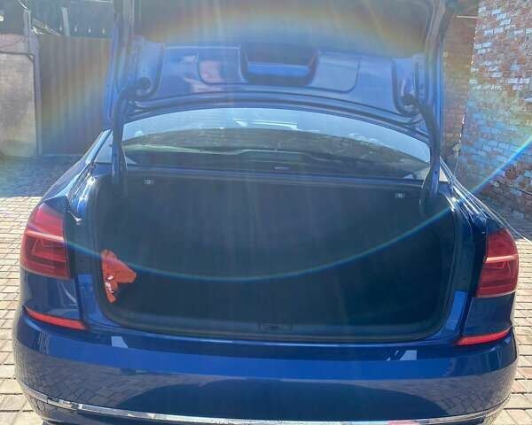 Синий Фольксваген Пассат, объемом двигателя 1.8 л и пробегом 90 тыс. км за 11800 $, фото 10 на Automoto.ua