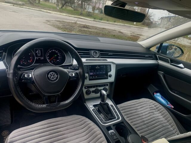 Синій Фольксваген Пассат, об'ємом двигуна 1.8 л та пробігом 130 тис. км за 15500 $, фото 14 на Automoto.ua