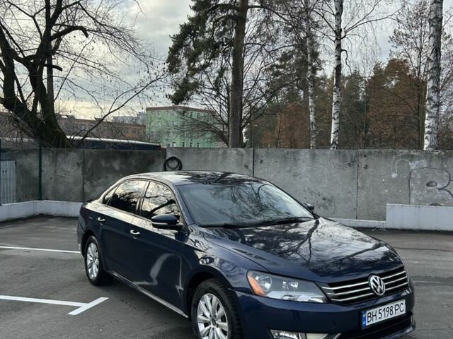 Синий Фольксваген Пассат, объемом двигателя 1.8 л и пробегом 238 тыс. км за 8000 $, фото 2 на Automoto.ua