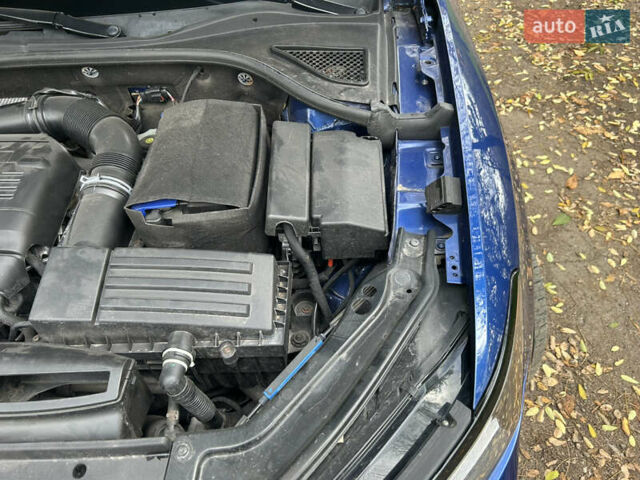 Синий Фольксваген Пассат, объемом двигателя 1.8 л и пробегом 112 тыс. км за 12400 $, фото 20 на Automoto.ua