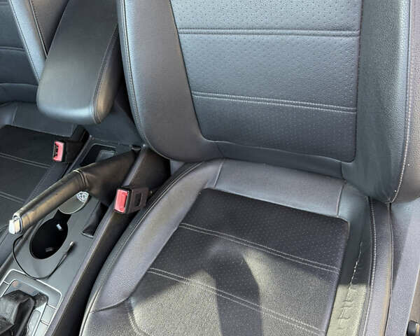 Синий Фольксваген Пассат, объемом двигателя 1.78 л и пробегом 132 тыс. км за 9700 $, фото 8 на Automoto.ua