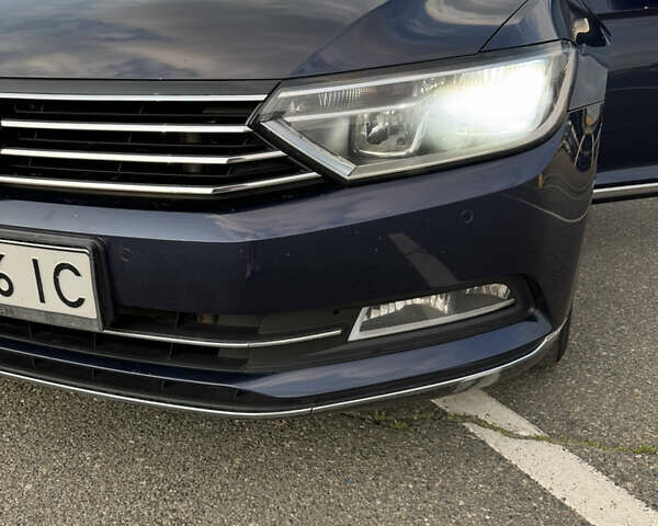 Синий Фольксваген Пассат, объемом двигателя 1.97 л и пробегом 266 тыс. км за 14700 $, фото 32 на Automoto.ua