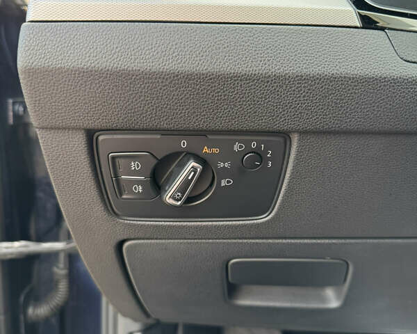 Синий Фольксваген Пассат, объемом двигателя 1.97 л и пробегом 266 тыс. км за 14700 $, фото 25 на Automoto.ua