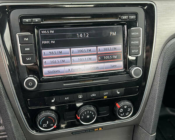 Синій Фольксваген Пассат, об'ємом двигуна 1.97 л та пробігом 164 тис. км за 13700 $, фото 10 на Automoto.ua