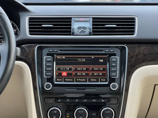 Синій Фольксваген Пассат, об'ємом двигуна 2 л та пробігом 138 тис. км за 12500 $, фото 14 на Automoto.ua